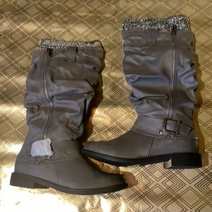New In Box Grey Shoedazzle Slouchy Boot